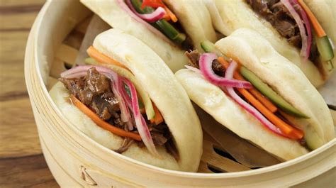  Bánh Bao Bò Nanjing: Sự kết hợp giữa lớp vỏ mềm mại và nhân thịt bò đậm đà!